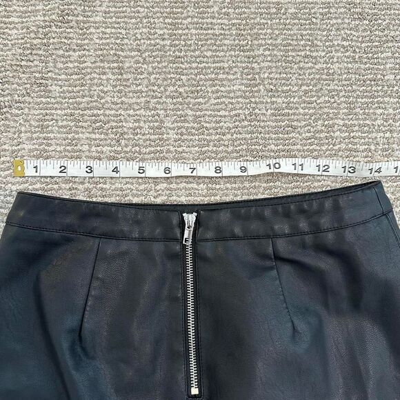 Lulus black faux leather miniskirt going out party club date night small - Picture 5 of 6